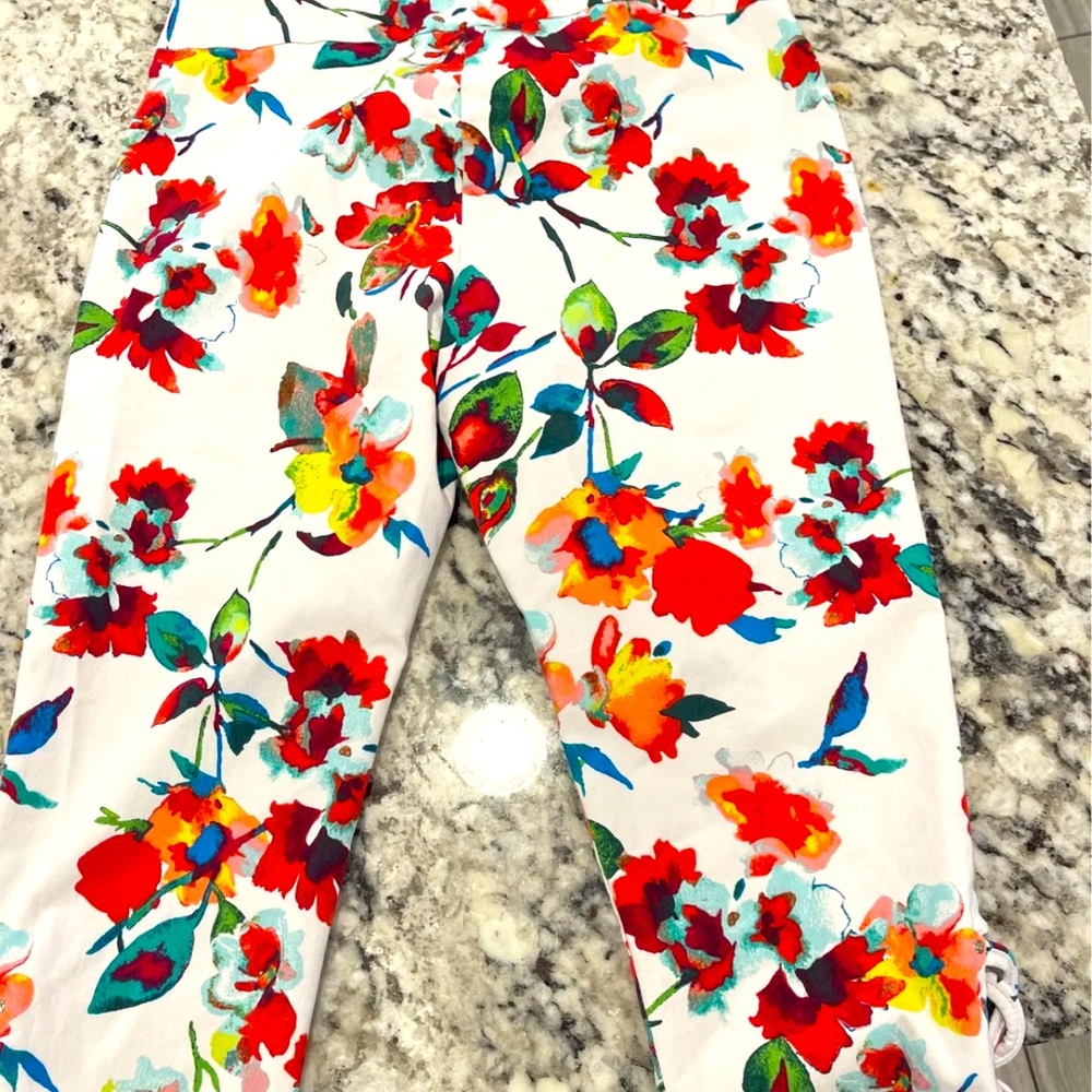 Women’s capri length pants sz 10/med